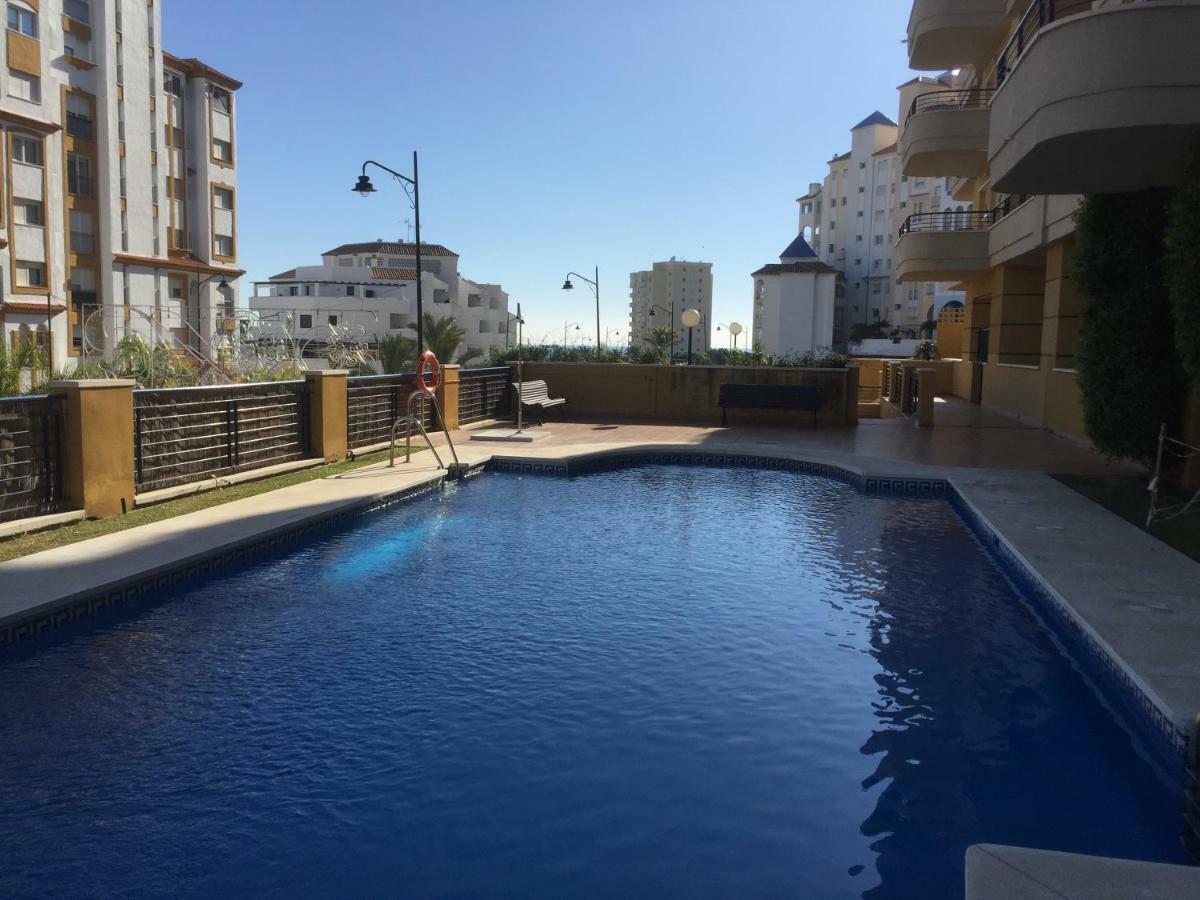 Bellavista Del Mar Apartment Estepona Bagian luar foto
